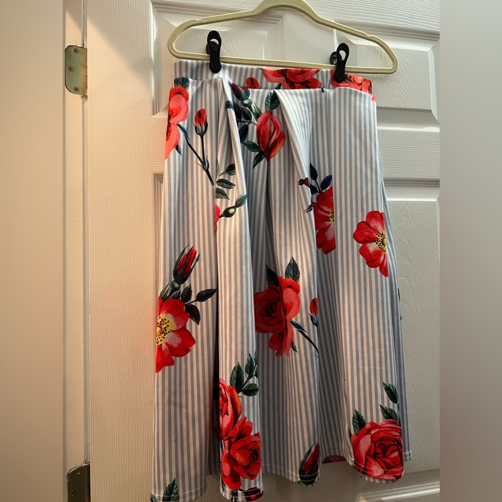 Floral Striped Boohoo